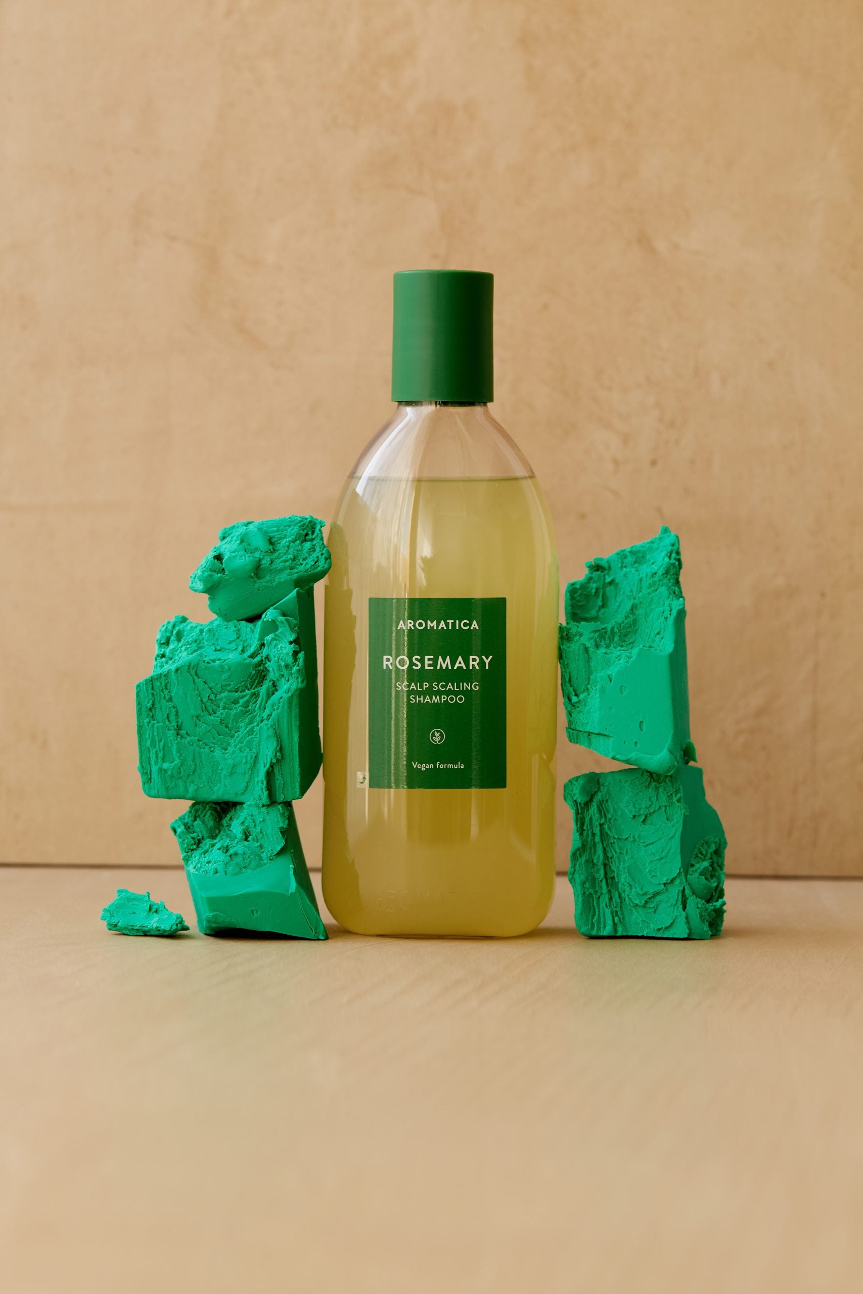 AROMATICA Rosmarin Hodebunnsskrubb Shampoo – balanserer, beroliger og styrker