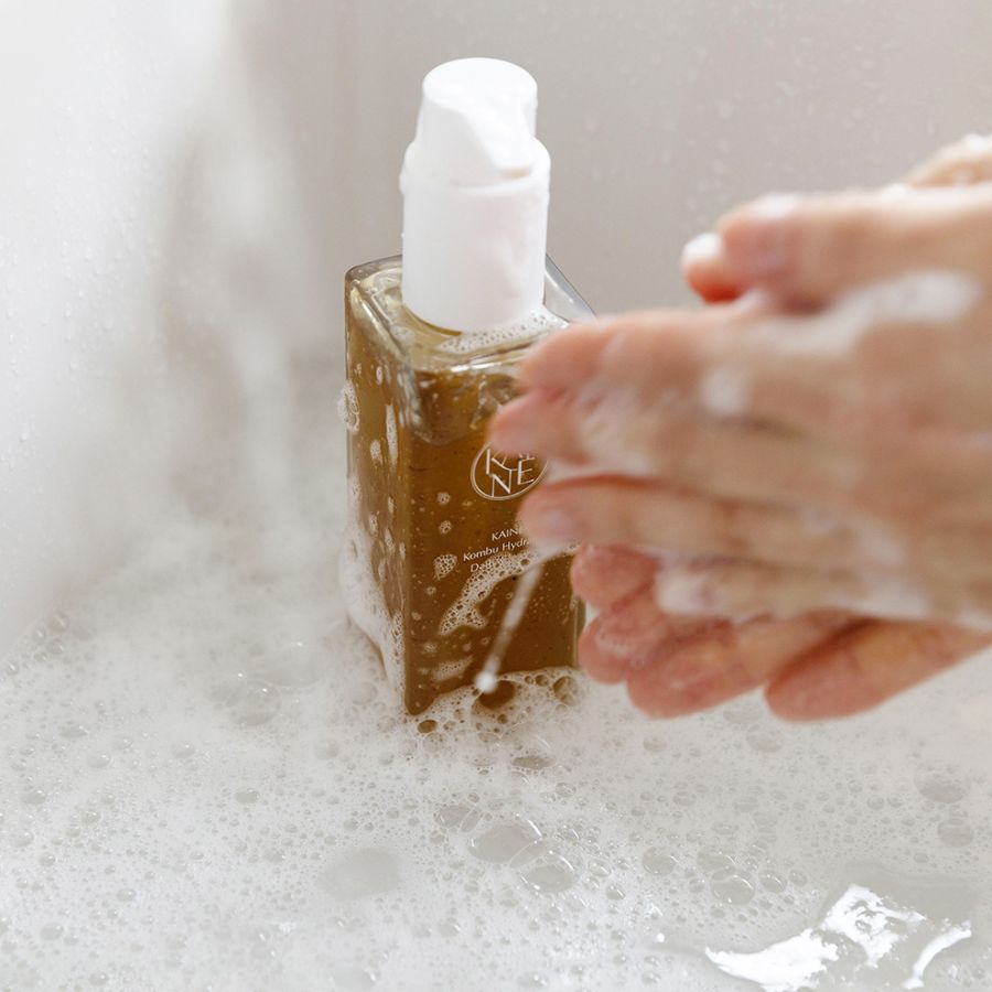 KAINE Kombu Hydrating Daily Cleanser fuktighetsgivende mild vannbasert rens