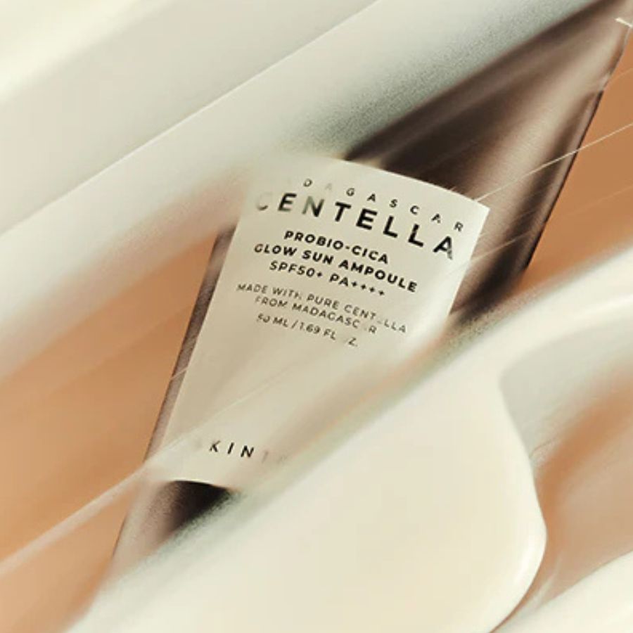 SKIN1004 Madagascar Centella Probio-Cica Glow Solampull SPF50 PA++++
