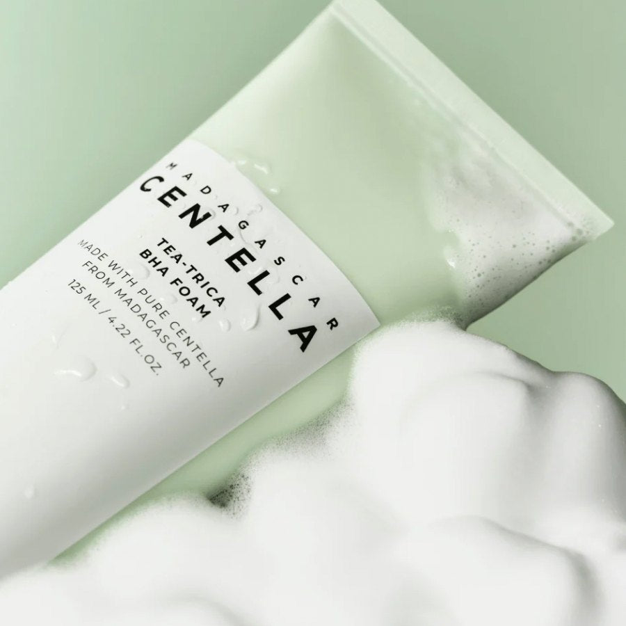 SKIN1004 Centella Tea-Trica BHA Skumrens for Akneutsatt Hud