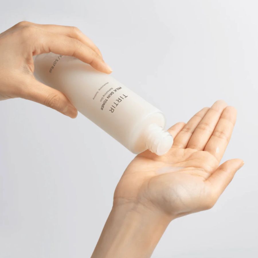 TIRTIR Milk Skin Toner med ceramider, niacinamide og fukt